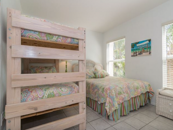 Beachfront Value Two Bedroom Condo Sleeps 6 Guests